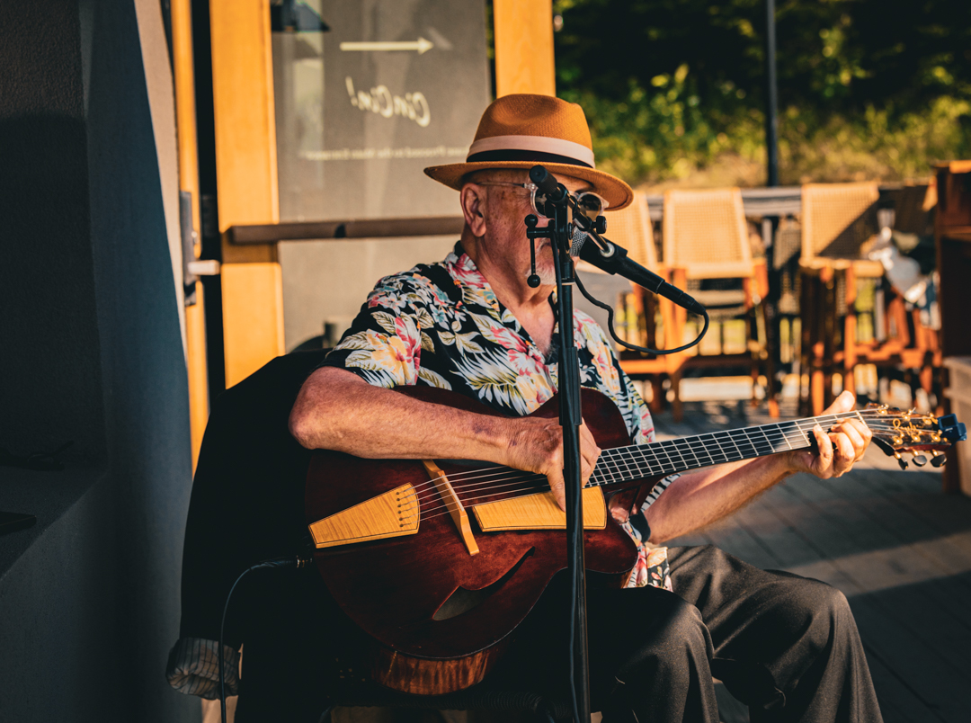Live Music at Cin Cin!